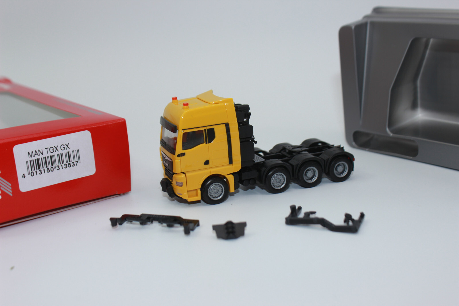 Herpa 313537 MAN TGX GX SL Tractor Unit 1:87 H0 New In Original Packaging