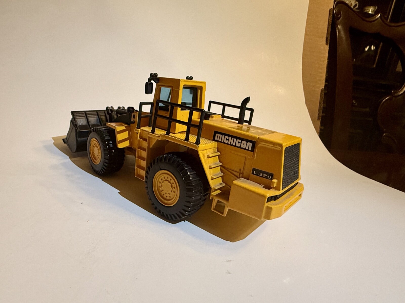 Joal Michigan L320 Wheeled Loader 1:50 Spain No Box
