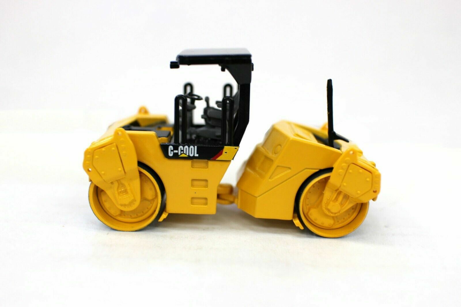 1/64 Scale Excavator Engineering Vehicle Car Multi Model Collection Toys Gifts