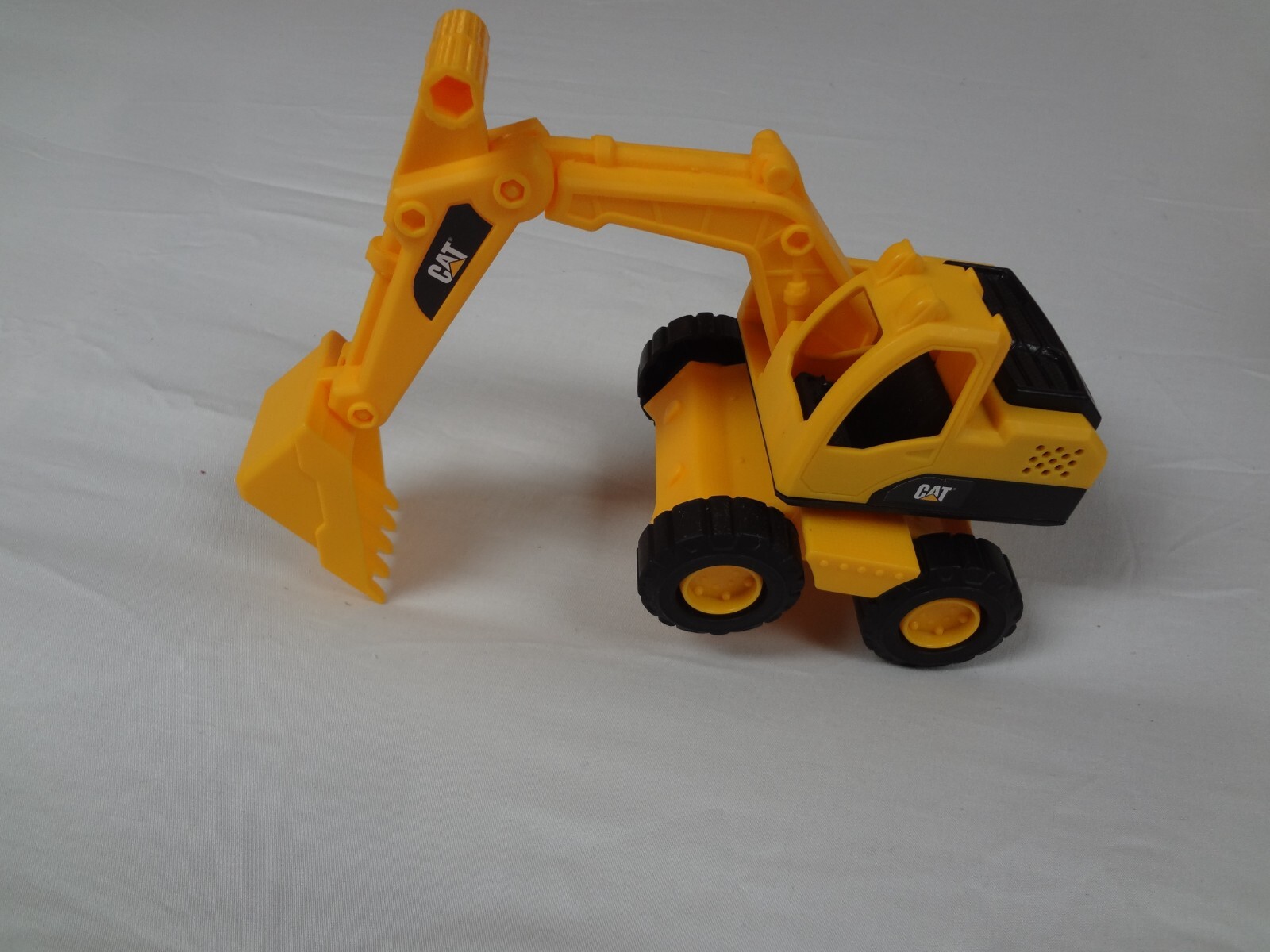 Caterpillar Mini Crew 3 Pack Construction Toys Building set – NEW