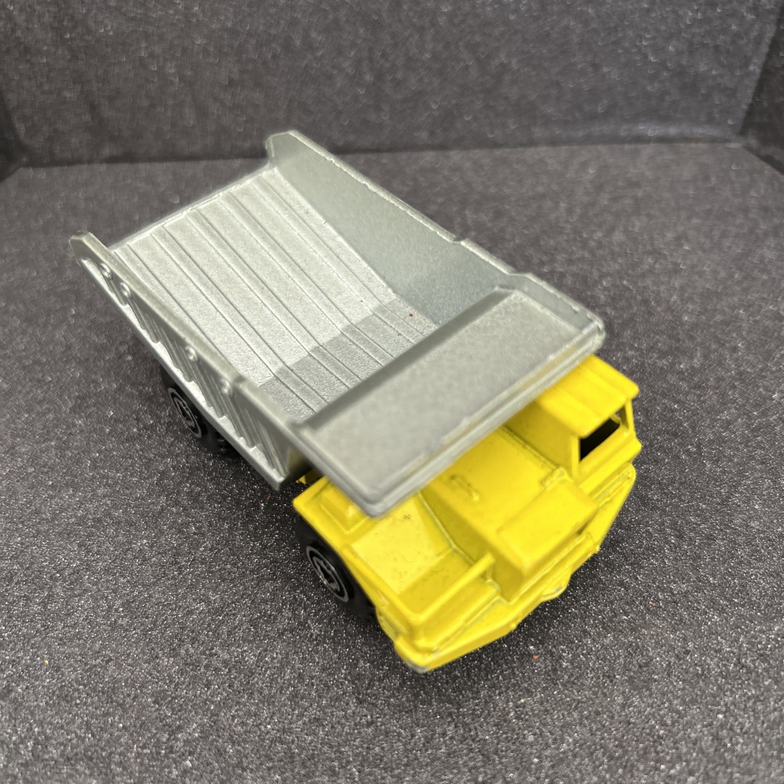 Vintage Diecast Majorette BENNE CARRIERE 1/100 Dump Truck #274 France 1980s R384