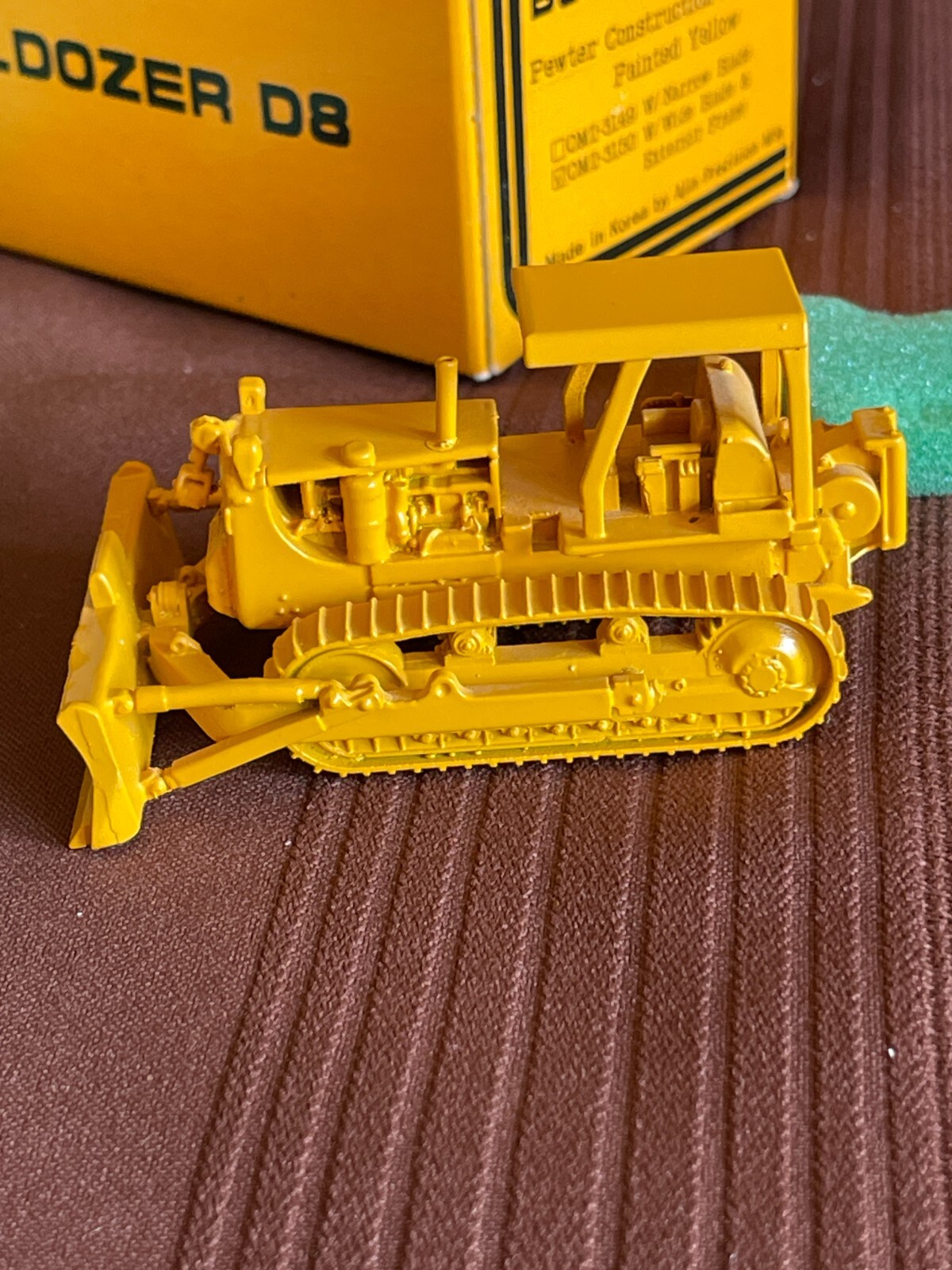 OMI Bulldozer D8 Wide Blade Exterior Frame Overland Models OMI-3150 AJIN