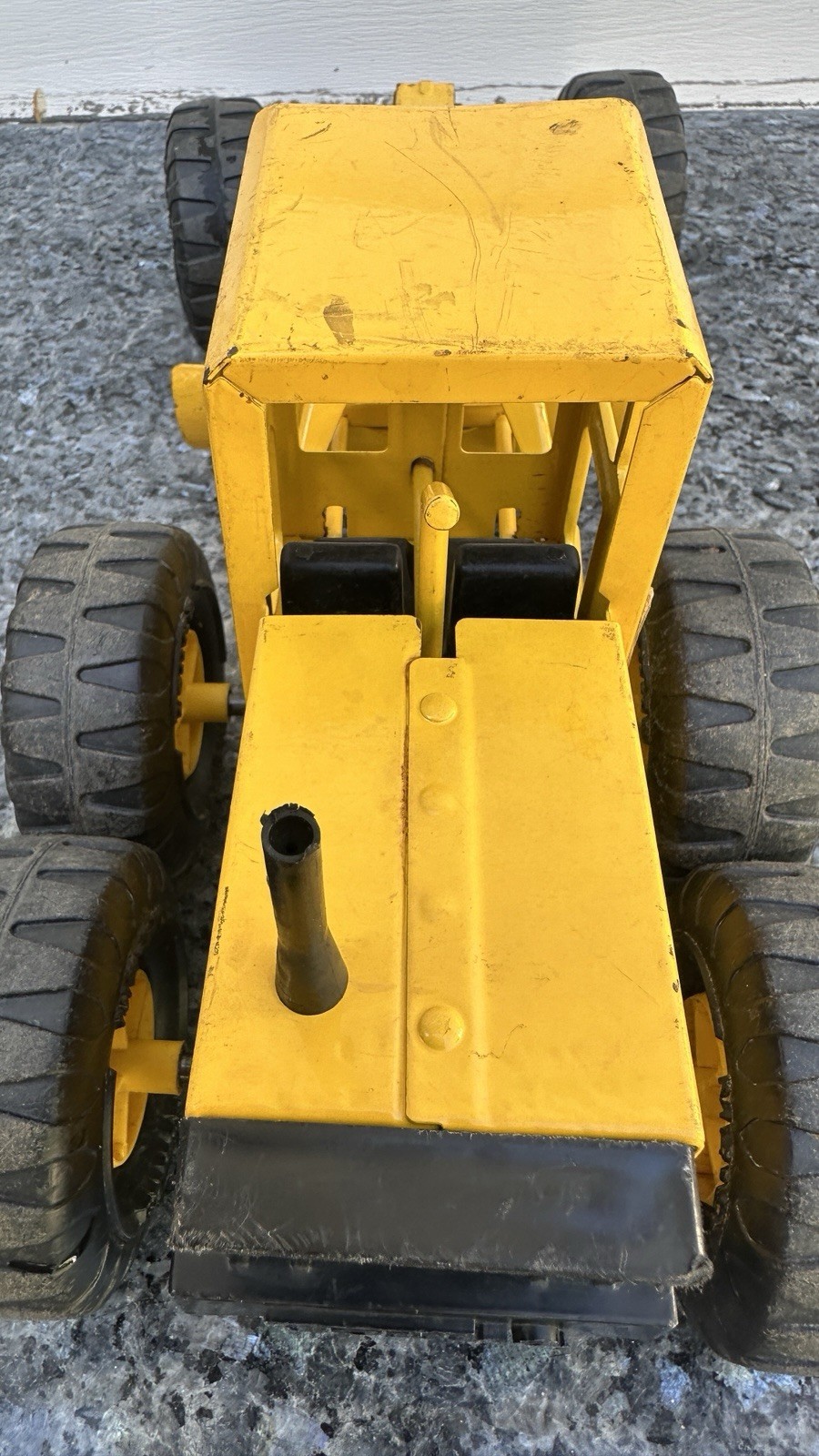 Tonka Metal Yellow Road Grader MR 970 Construction Truck Pressed Steel