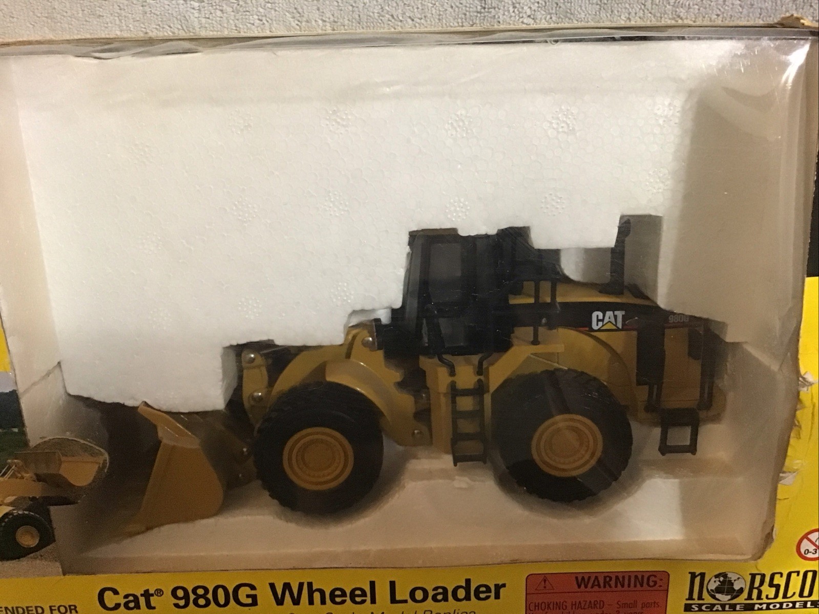 NORSCOT Caterpillar CAT 980G Front Wheel Loader 1:50 Scale Diecast