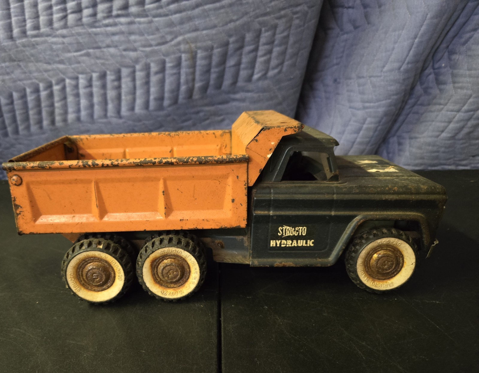STRUCTO HYDRAULIC ACTION 10 WHEEL DUMP TRUCK PRESSED STEEL TOY VINTAGE