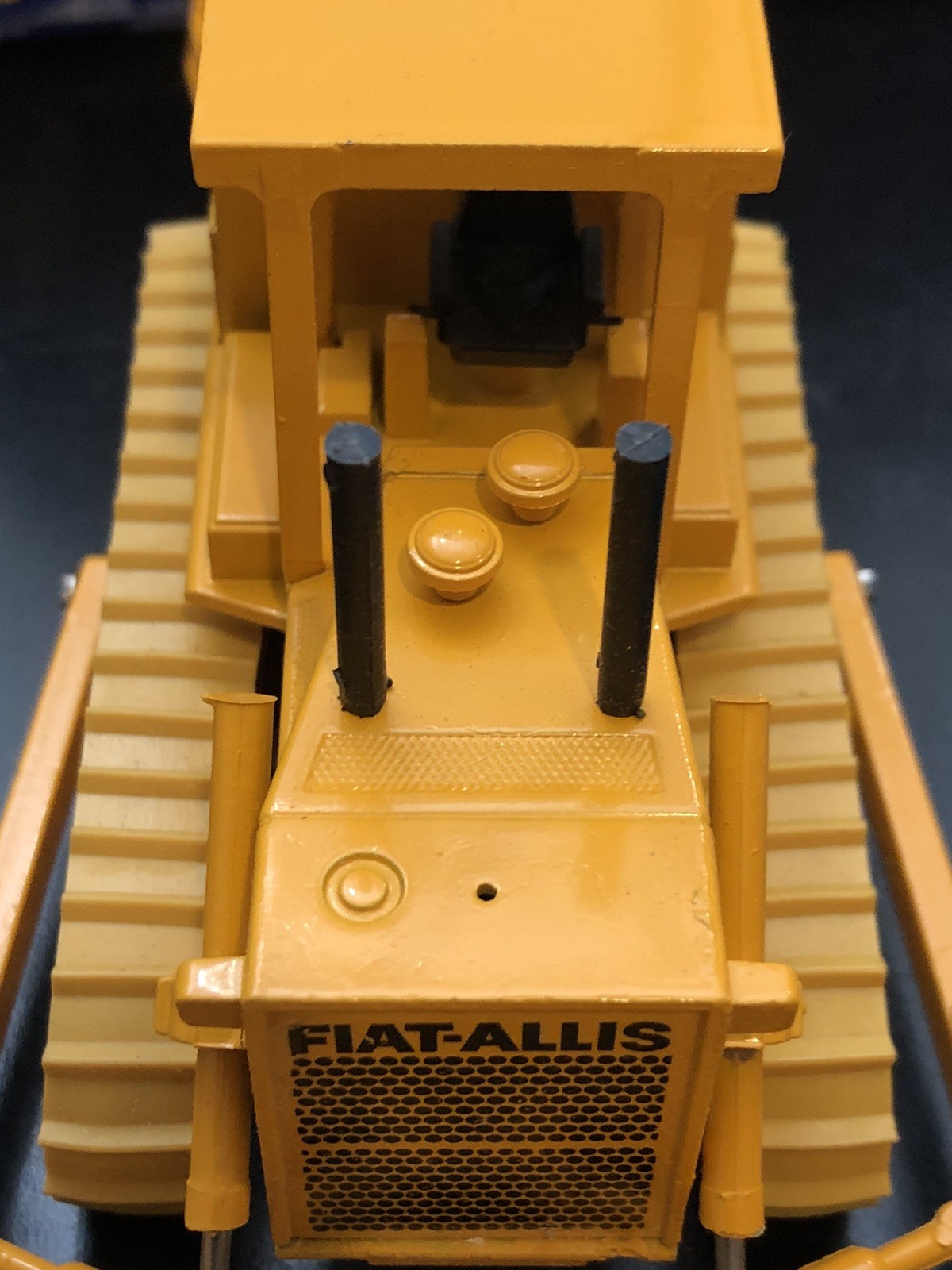 Conrad Gescha #2910 Fiat-Allis 41-B Crawler Tractor Dozer Diecast Boxed – 1:50