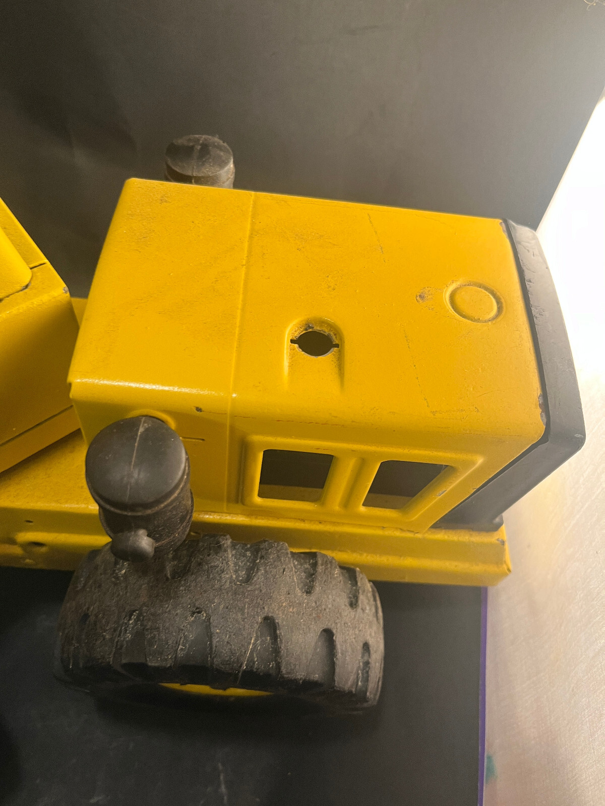 Tonka “Mighty Tonka Grader” Vintage 1970s, 24”. needs one blade