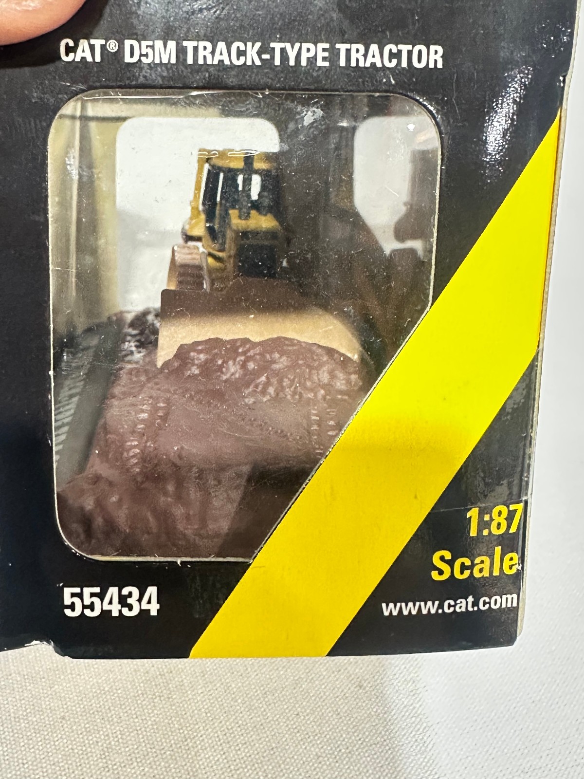 Caterpillar D5M Dozer At Work Series By Norscot 1/87th Scale