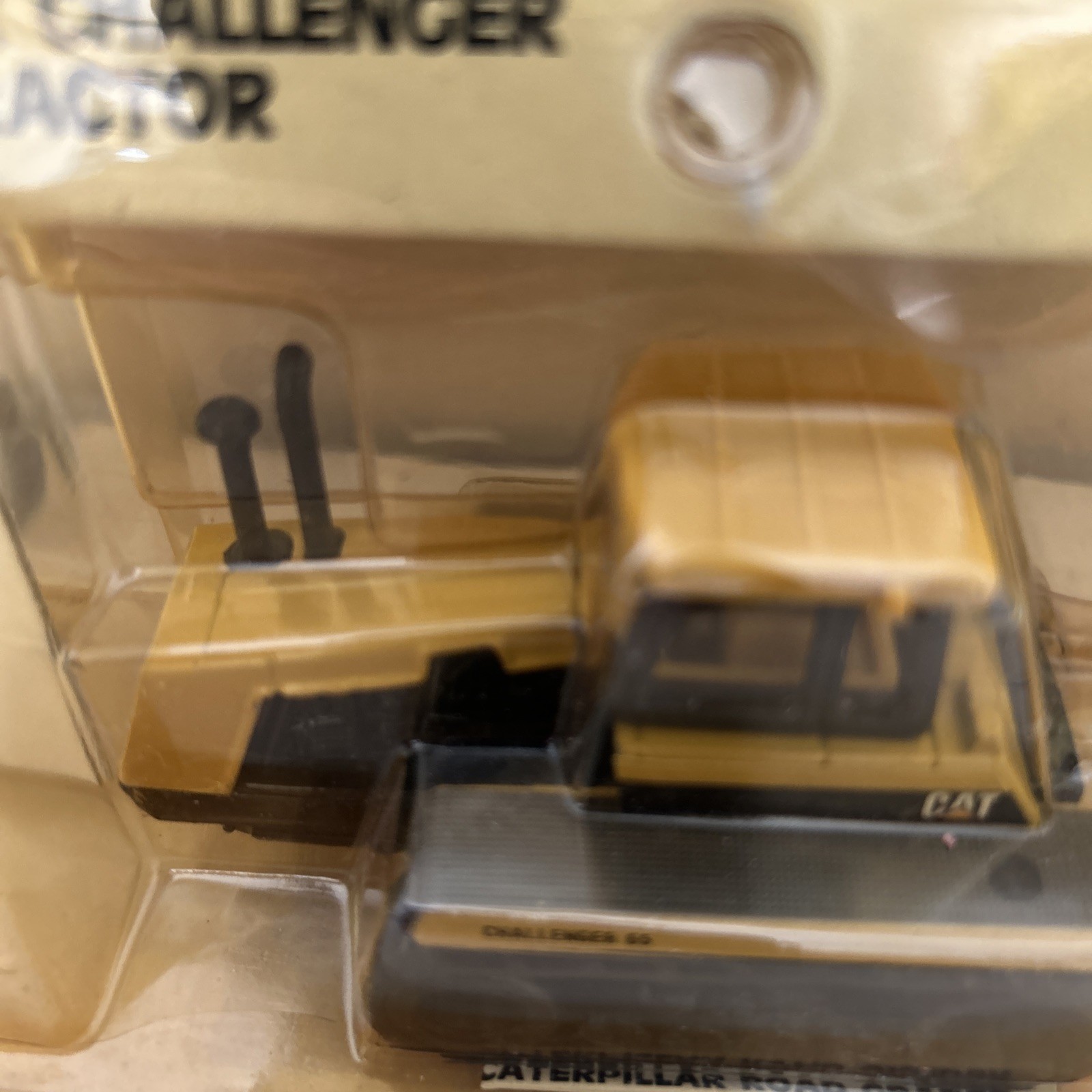 ERTL Mighty Movers Caterpillar Challenger 65 Tractor-new in package-2415 box 11