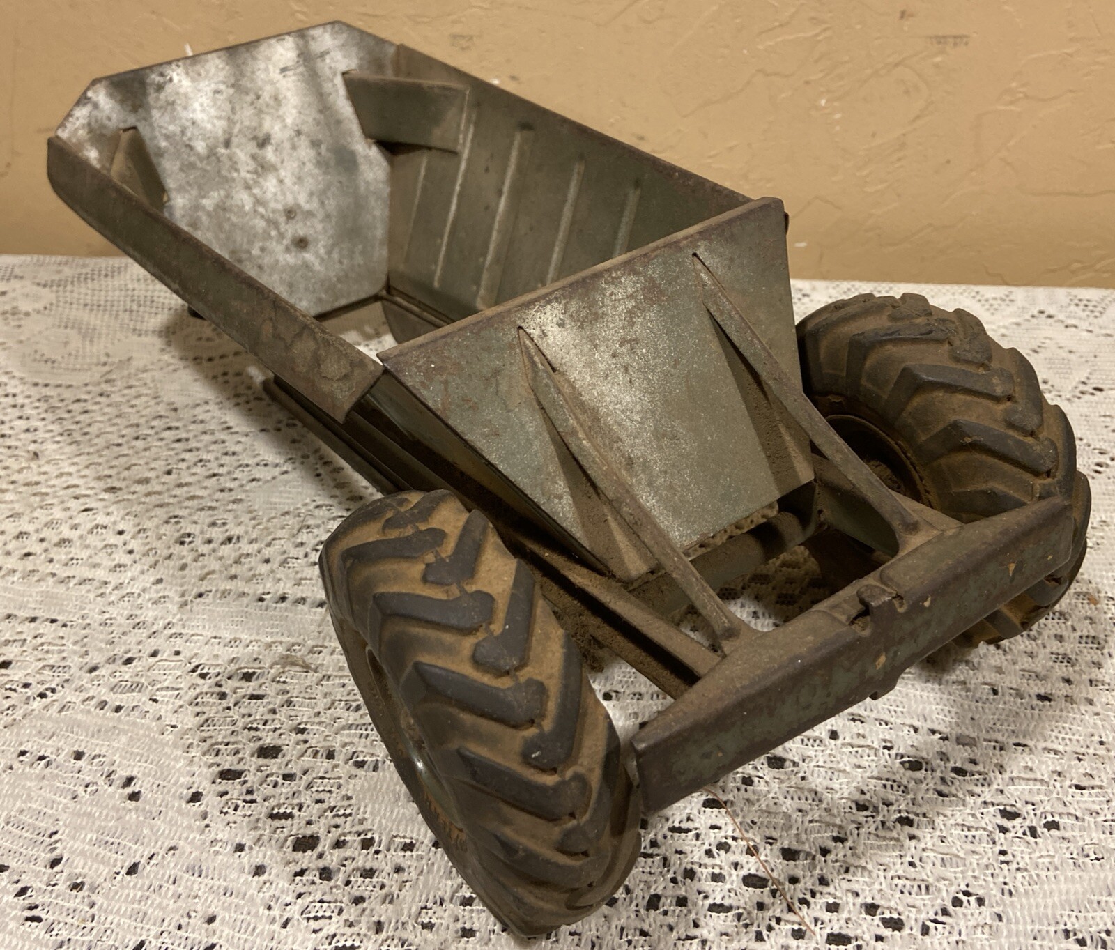 Vintage Doepke Model Toys Pressed Steel Euclid “The Pioneer” Earth Mover