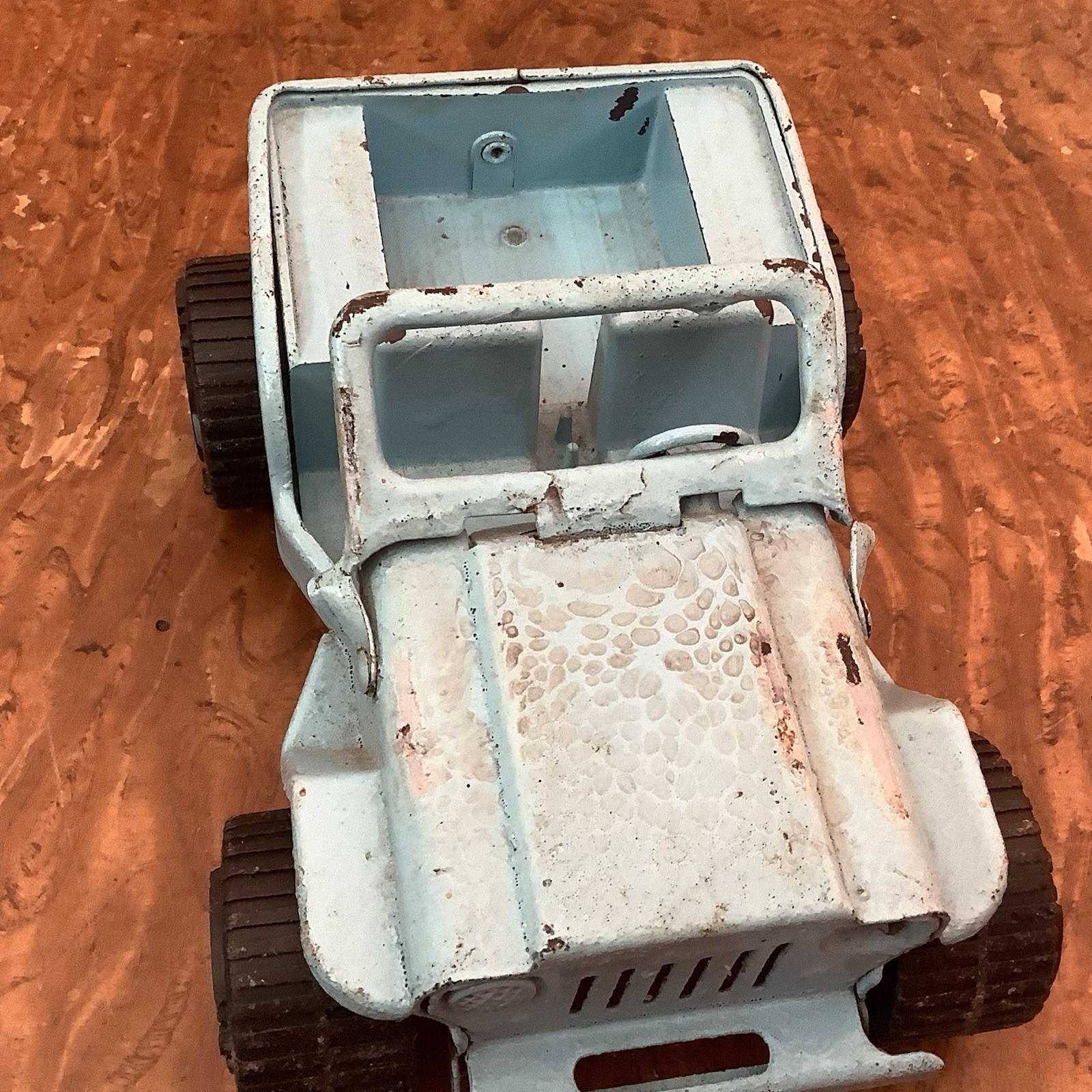 Vintage Tonka 810094 Plastic And Metal Jeep Sold As Pictured