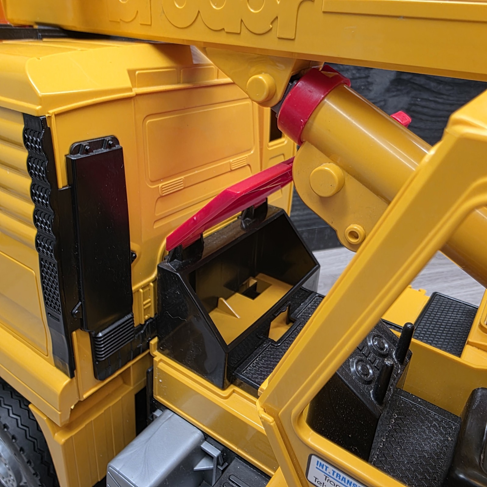 Bruder Man Tele Crane TC-4500 TGA 41.440 Construction building Toy GERMANY