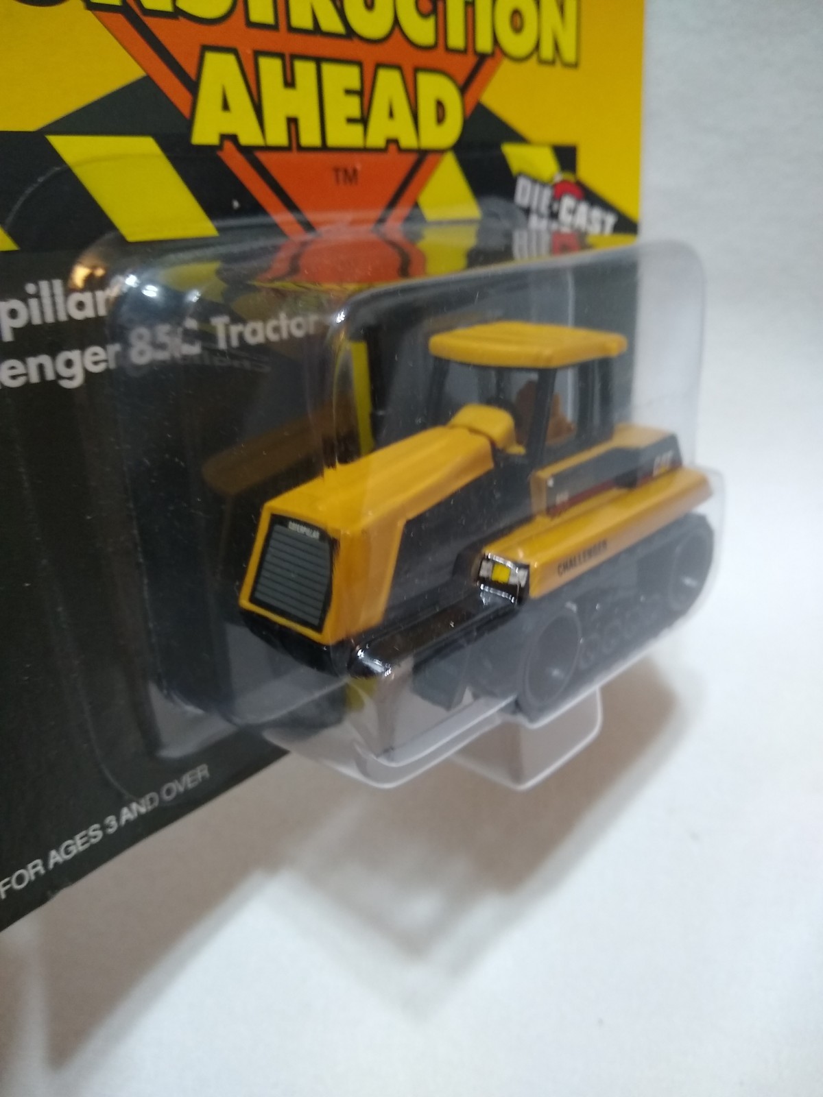 Ertl Caterpillar Challenger 85C Tractor Road Construction Ahead Diecast