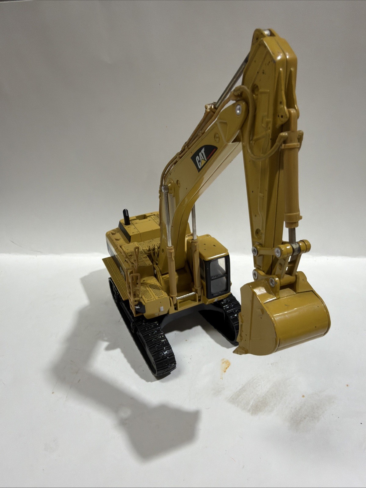 Norscot 1:50 Scale CAT CATERPILLAR 365B L Series II Excavator 13″ Overall Length