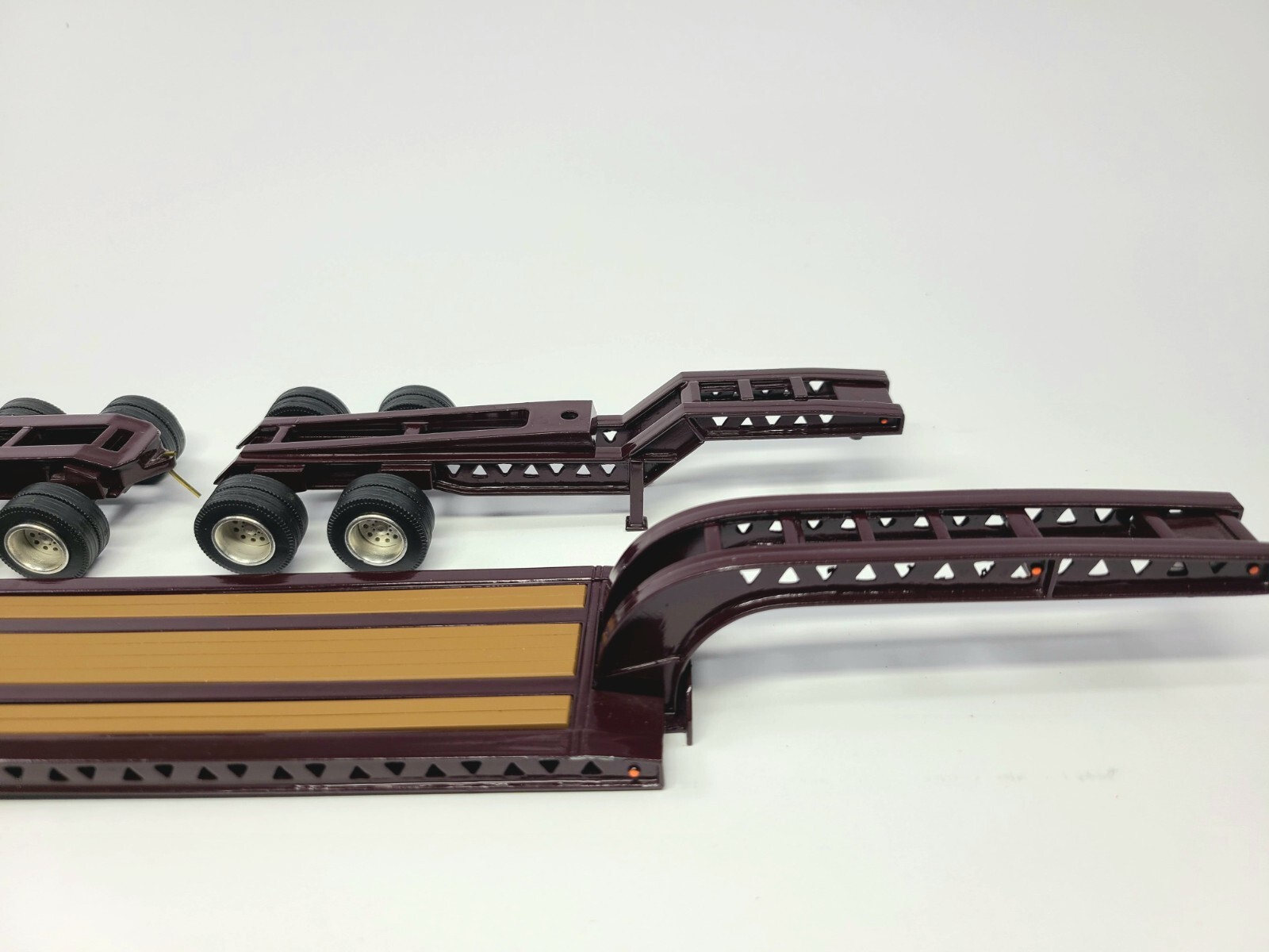 Trail King 2x2x2 Low Loader Trailer – Maroon ASAM Smith 1:48 Scale Diecast Model