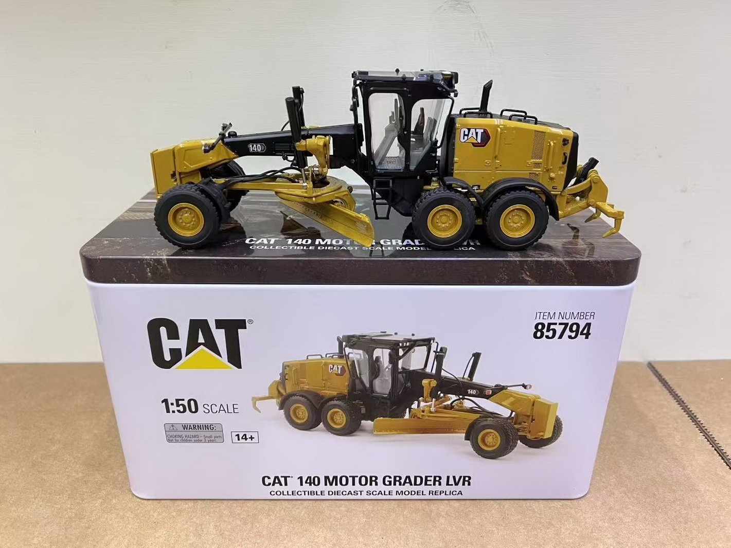 DM 1/50 Scale Cat 140 LVR Motor Grader Diecast Model, Collection Gift 85794