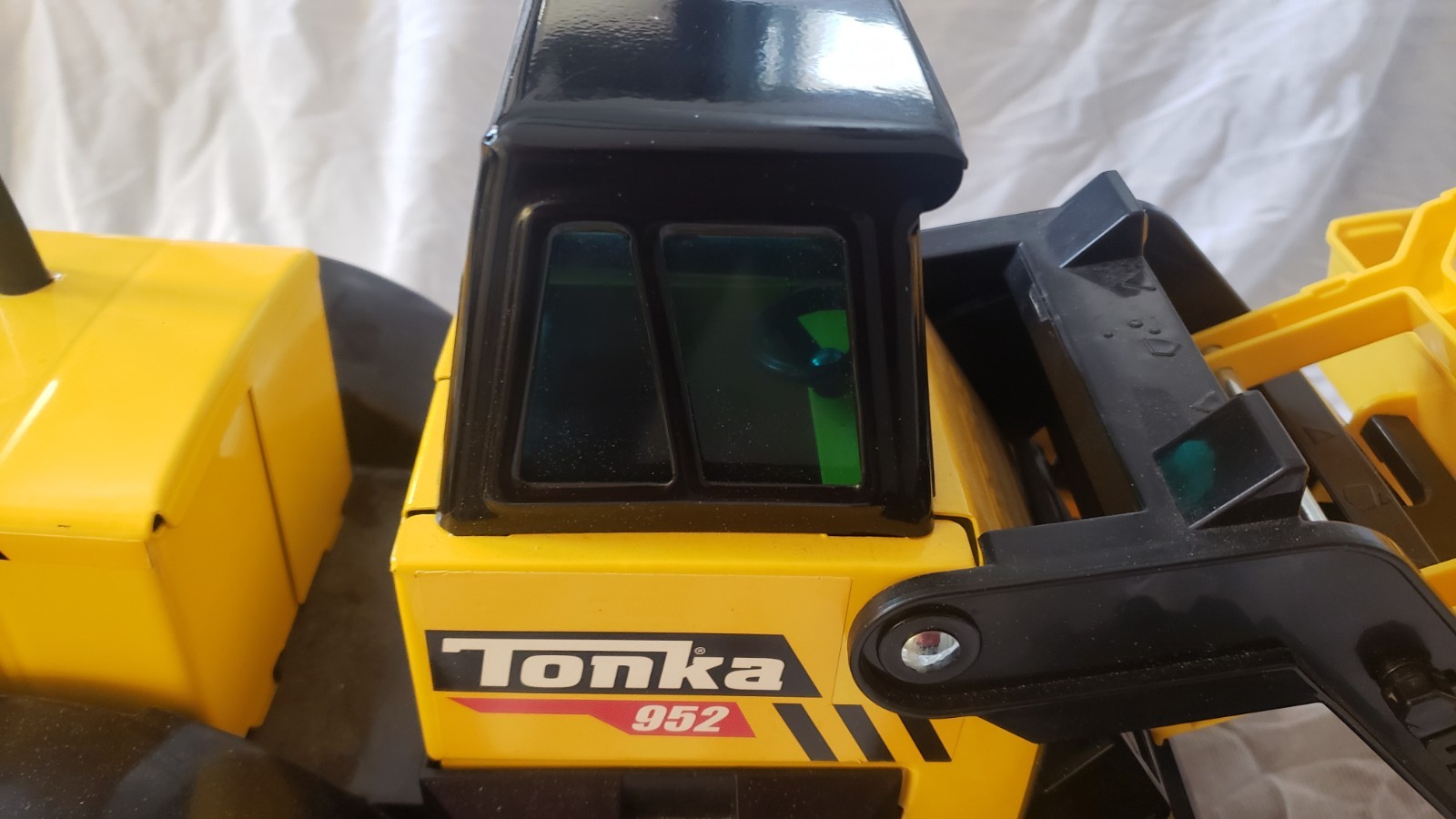 Very Nice Tonka 952 Construction Front End Loader Excavator Metal/Plastic