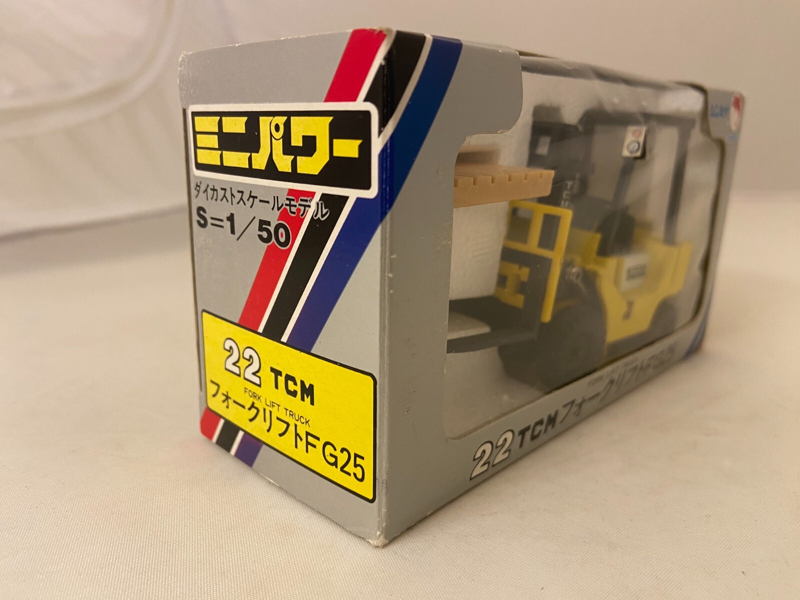 22 TCM FG25 Forklift Scale 1:50. Made in Japan