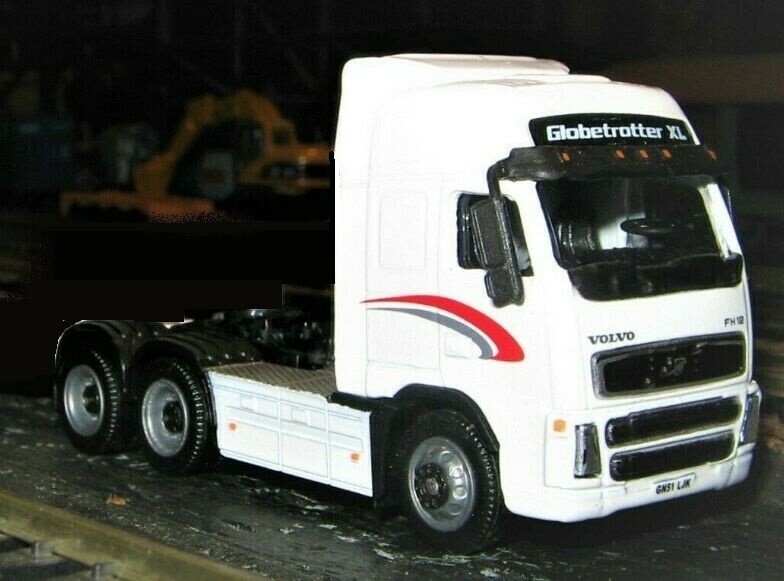 Set of 3 Cararama Volvo FH12 Globetrotter XL Tractors HO Scale 1/87 Die-cast NEW