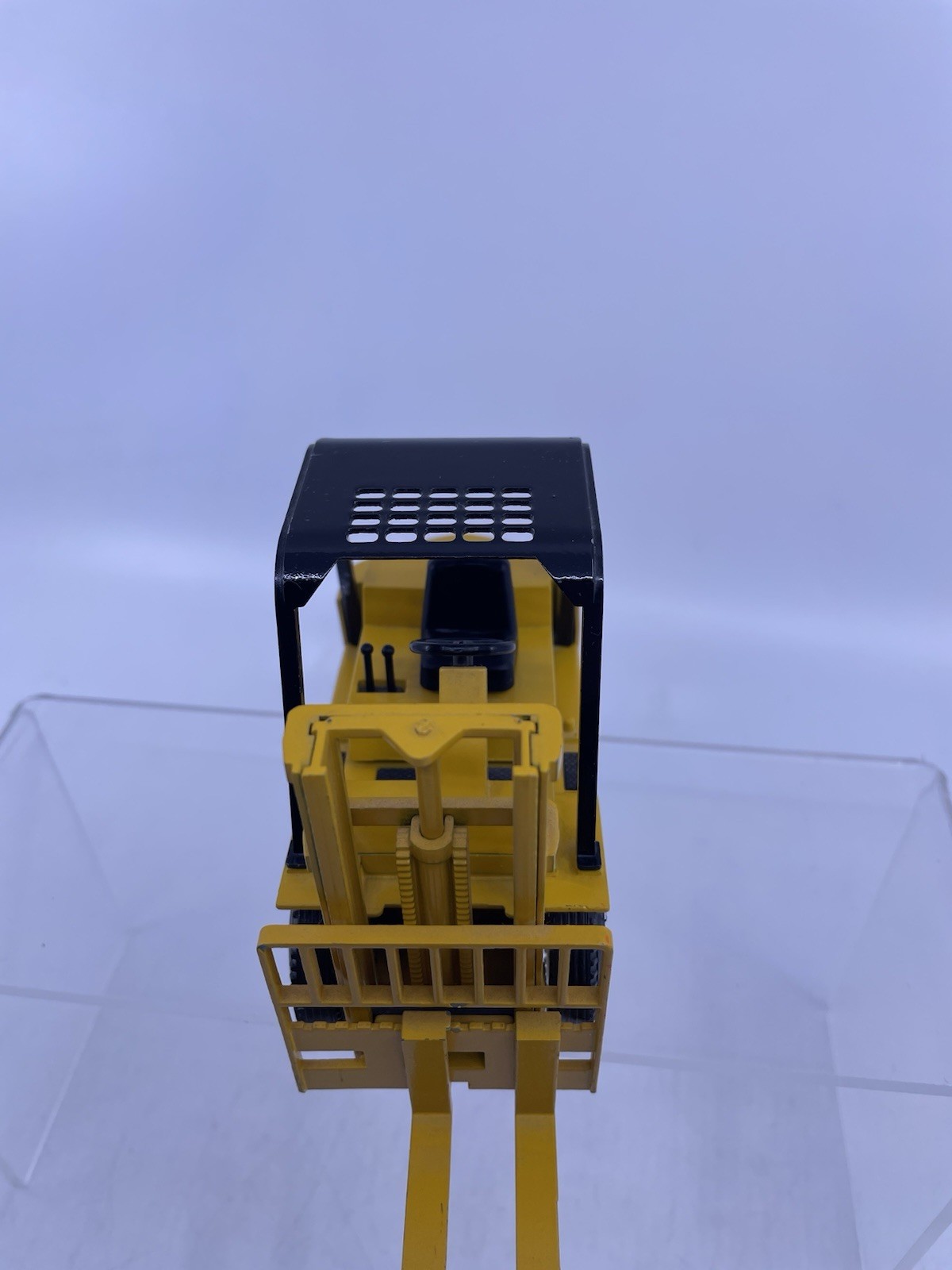 Vintage CATERPILLAR V 80 D Forklift Fork Lift 1:25 NZG 182 West Germany D