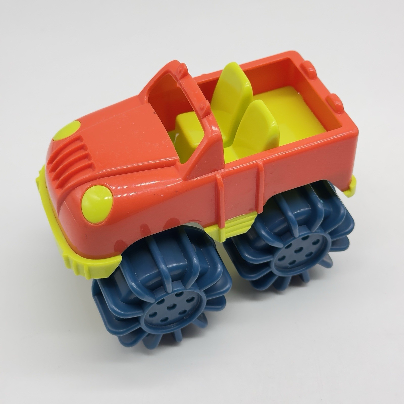 B. toys by Battat 4″ Toy Cars – Water & Sand Vehicles, Beach Playset for Kids 6