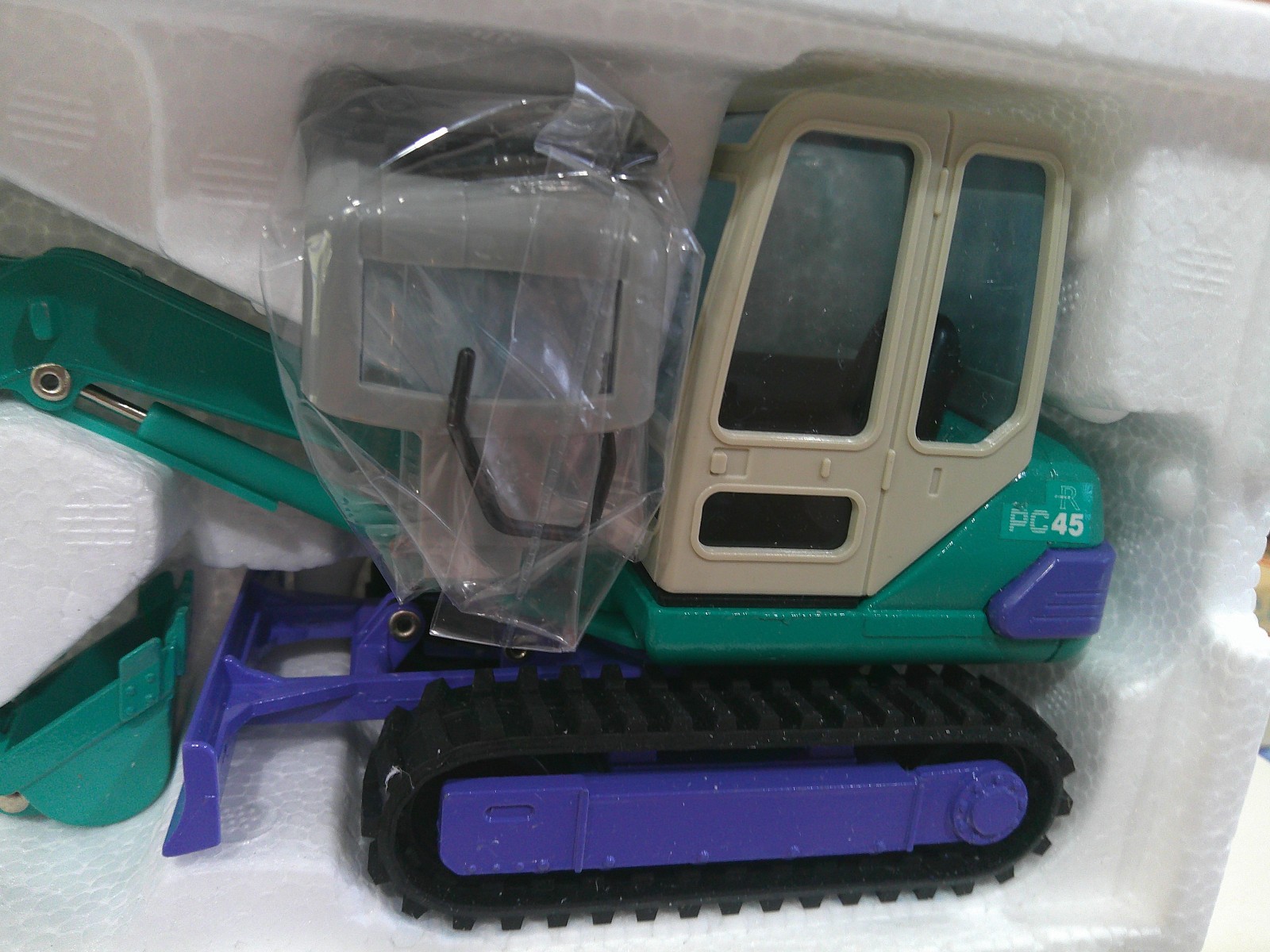Replicars Komatsu PC45 Mini Power Shovel Green 1/30 scale Never Displayed VG Box