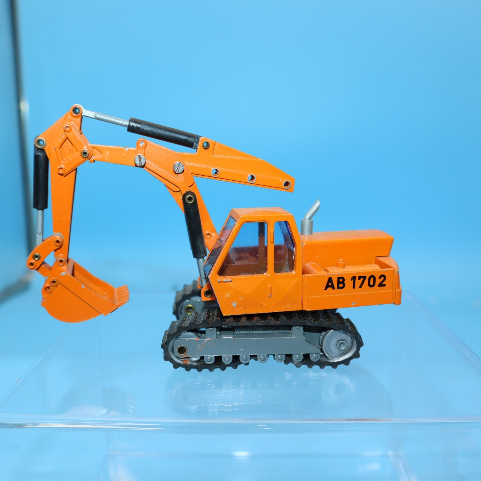 VINTAGE Atlas #AB1702 CRAWLER – NZG 1:50 Scale Diecast Model EX Cond USED