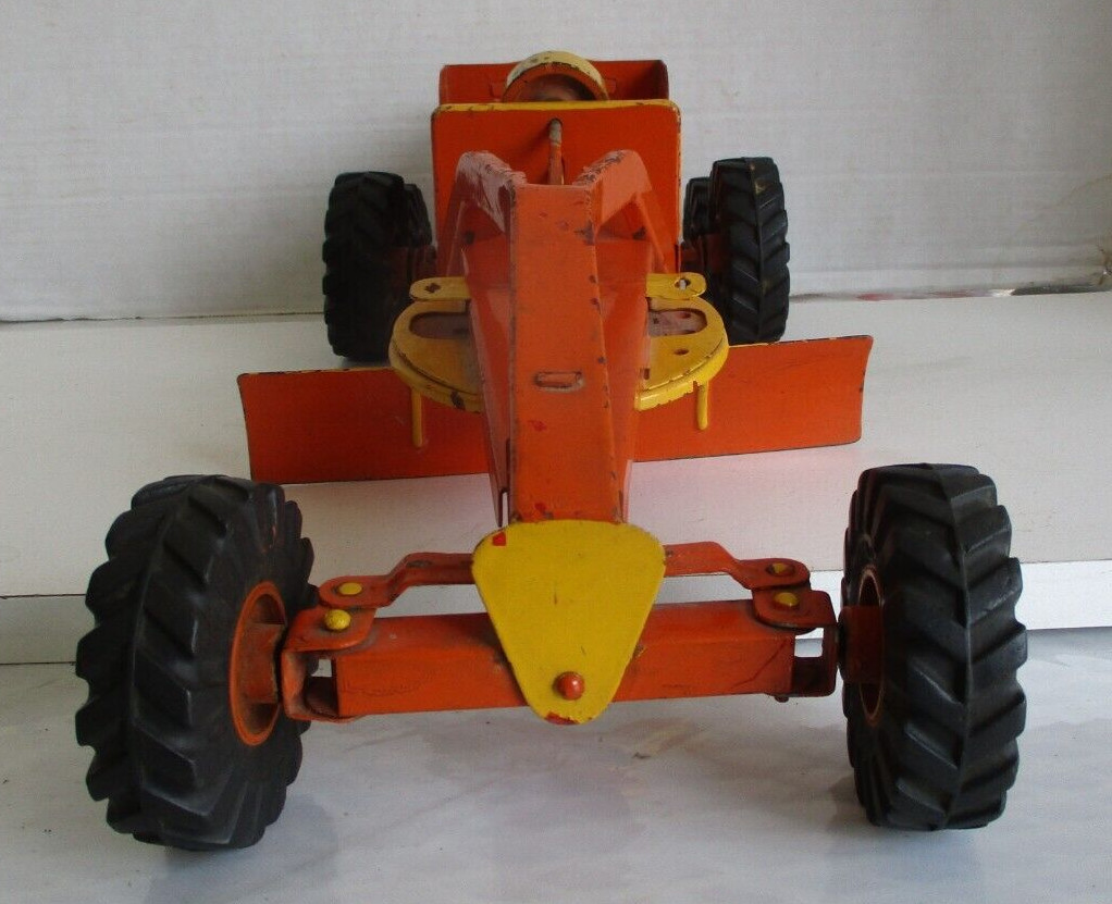 Vintage 1950s Marx Construction Road Grader