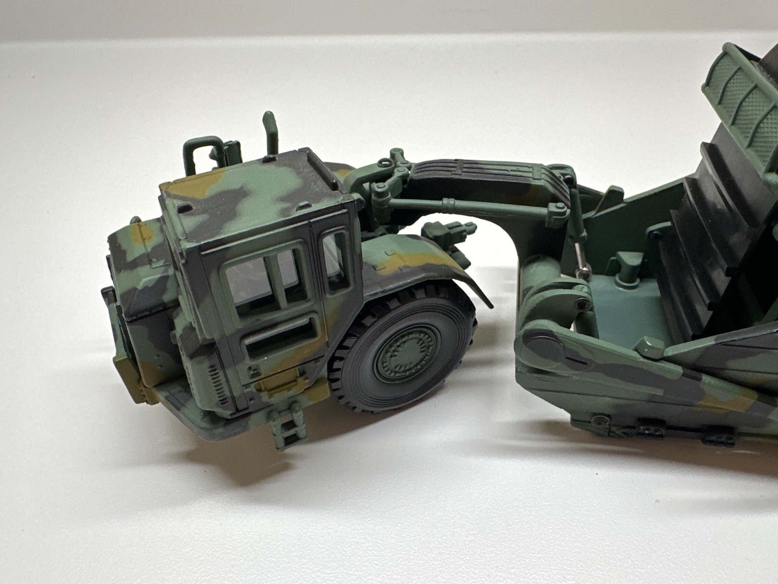 Caterpillar Military 623G Elevating Scraper Diecast Model By Norscot