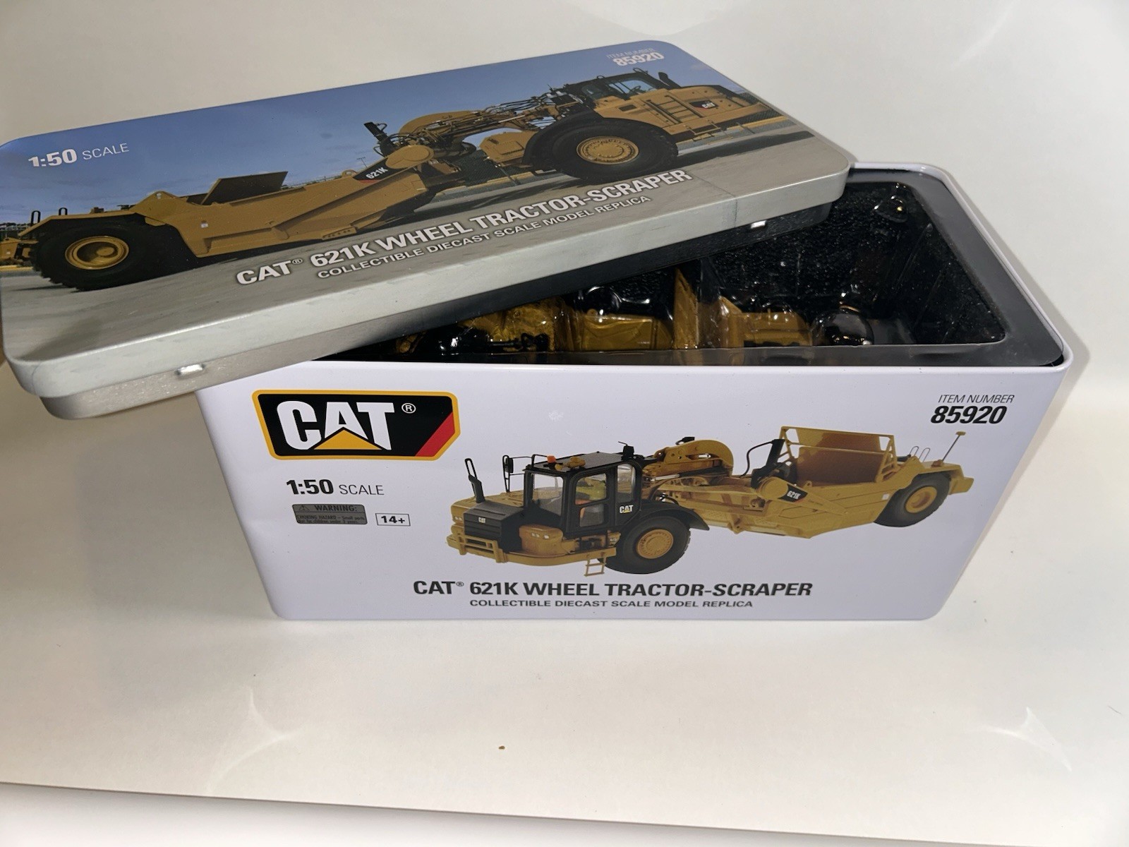 1:50 DM CAT621K Wheel Tractor-Scraper Construction Machine Diecast Model