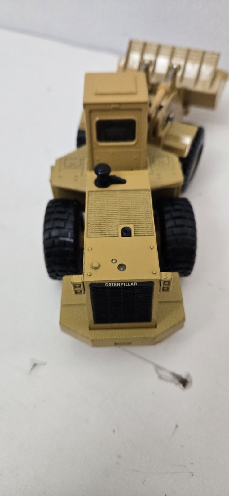 ERTL CAT Caterpillar Wheel Loader 988B Yellow Die Cast Model Vintage