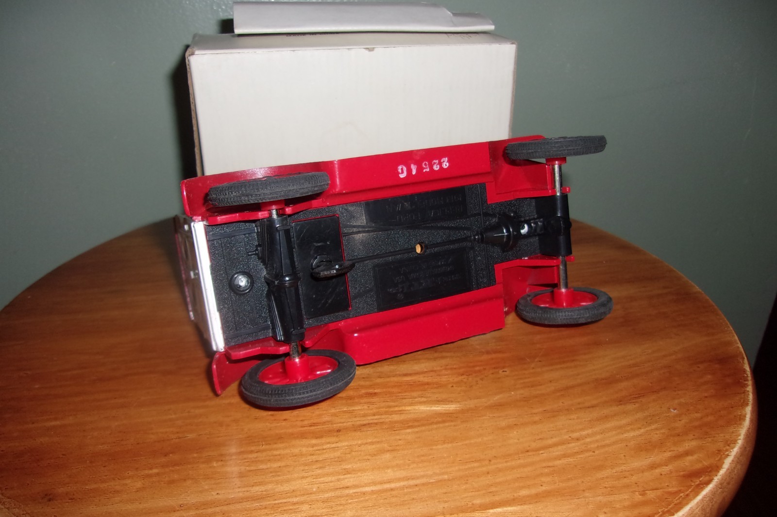 FMC Link-Belt Construction Equipment ERTL Ford 13 model T bank 1990’s NIB 1:25