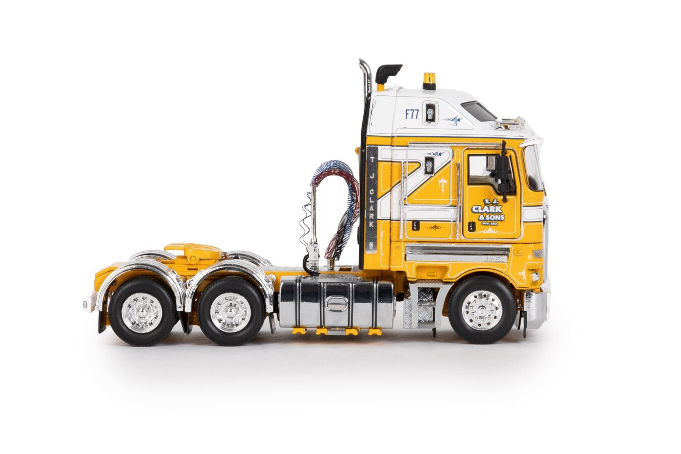 Kenworth K200 2.3 Cab Prime Mover – TJ Clark Drake 1:50 Scale Model #Z01534 New