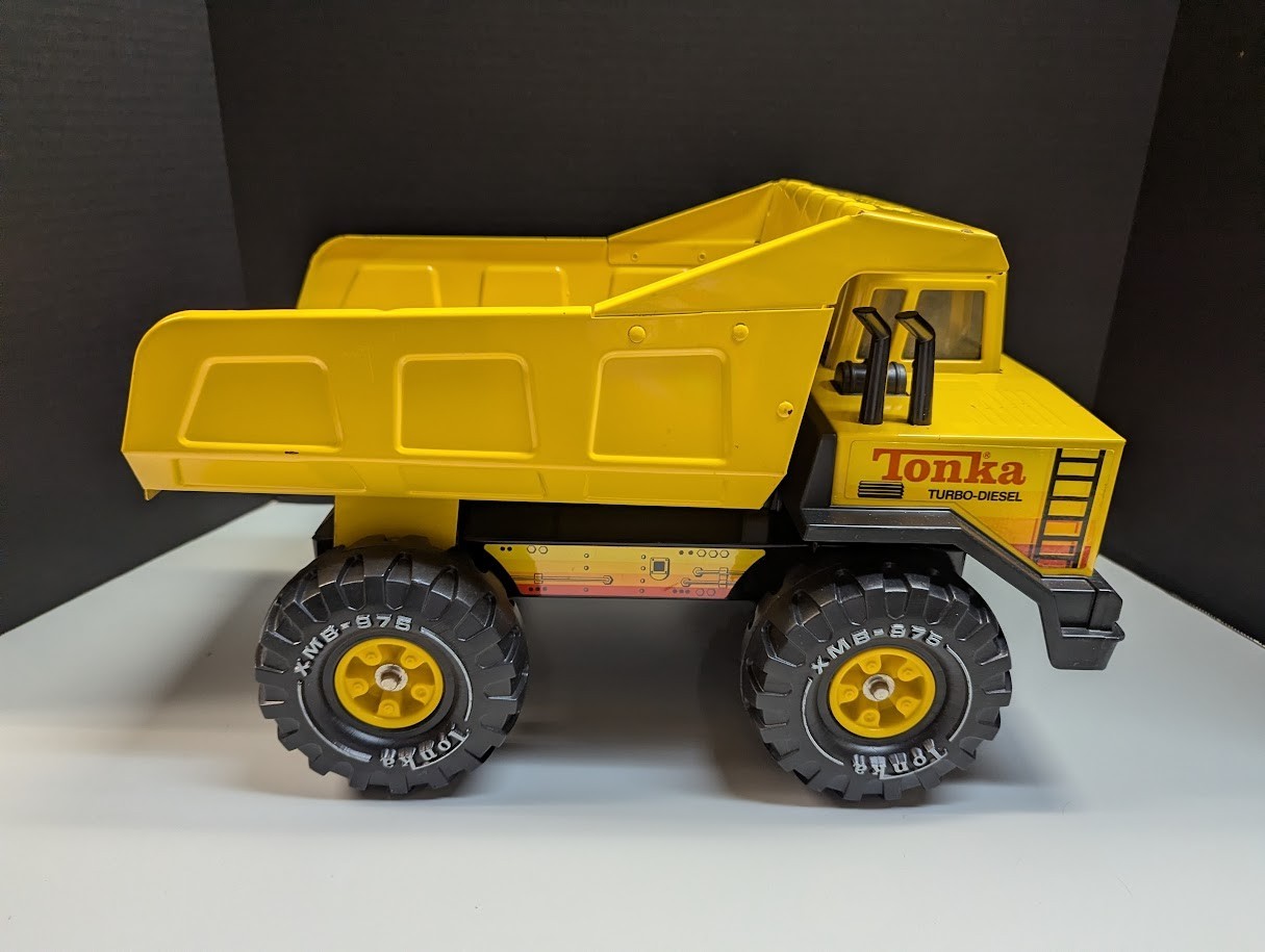 Vintage Mighty Tonka Dump Truck Turbo Diesel XMB-975 Pressed Steel 1970s Yellow!