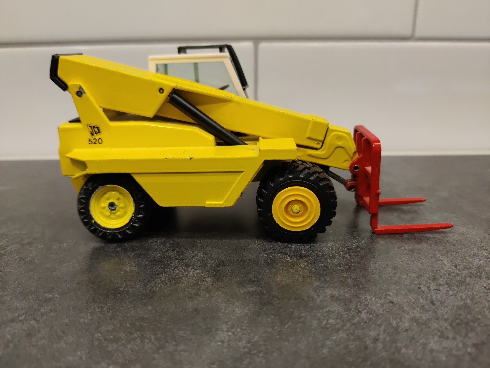 NZG Modelle #175 JCB 520 Telescopic Handler Fork Truck 1:35 W Germany Diecast