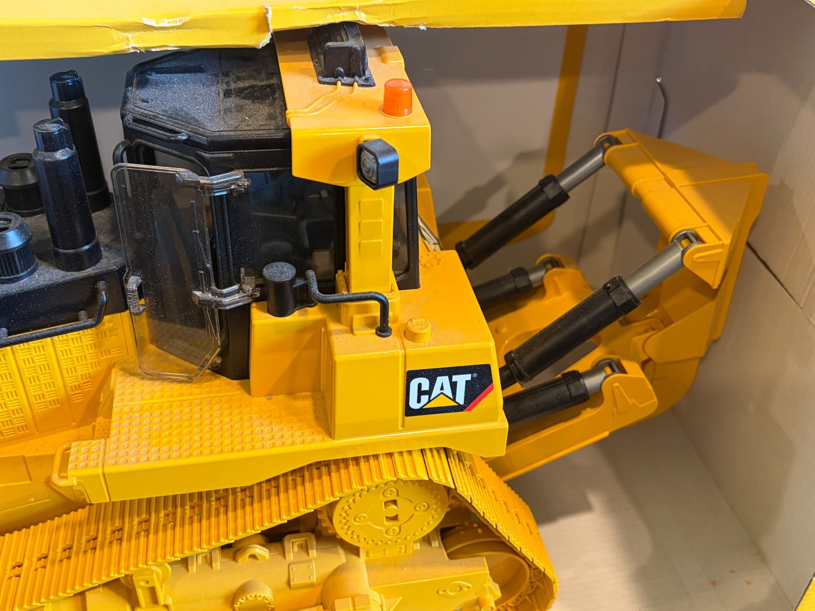 Bruder Caterpillar Cat Large Track-Type Tractor Bulldozer (Open Box)