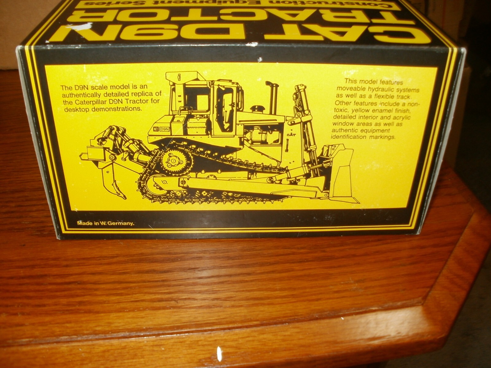 4 cat toy items nib cat d9n cat d5c cat ap-1959 asphalt paver skid steer loar