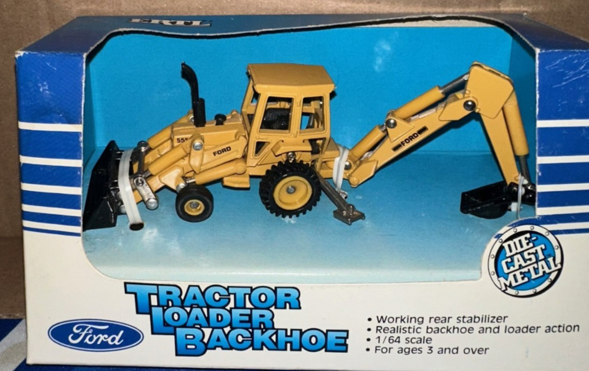 Ertl 1/64 Ford 5558 Backhoe Loader NIB