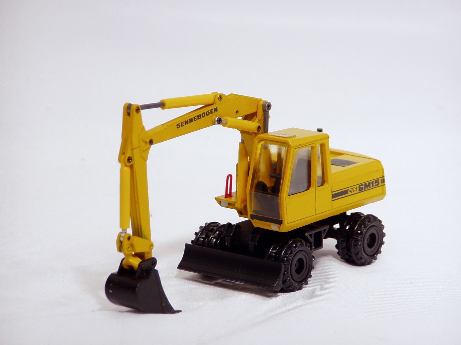 Sennebogen SM15 EVS Wheel Excavator – 1/50 – Conrad #28187 – N.MIB