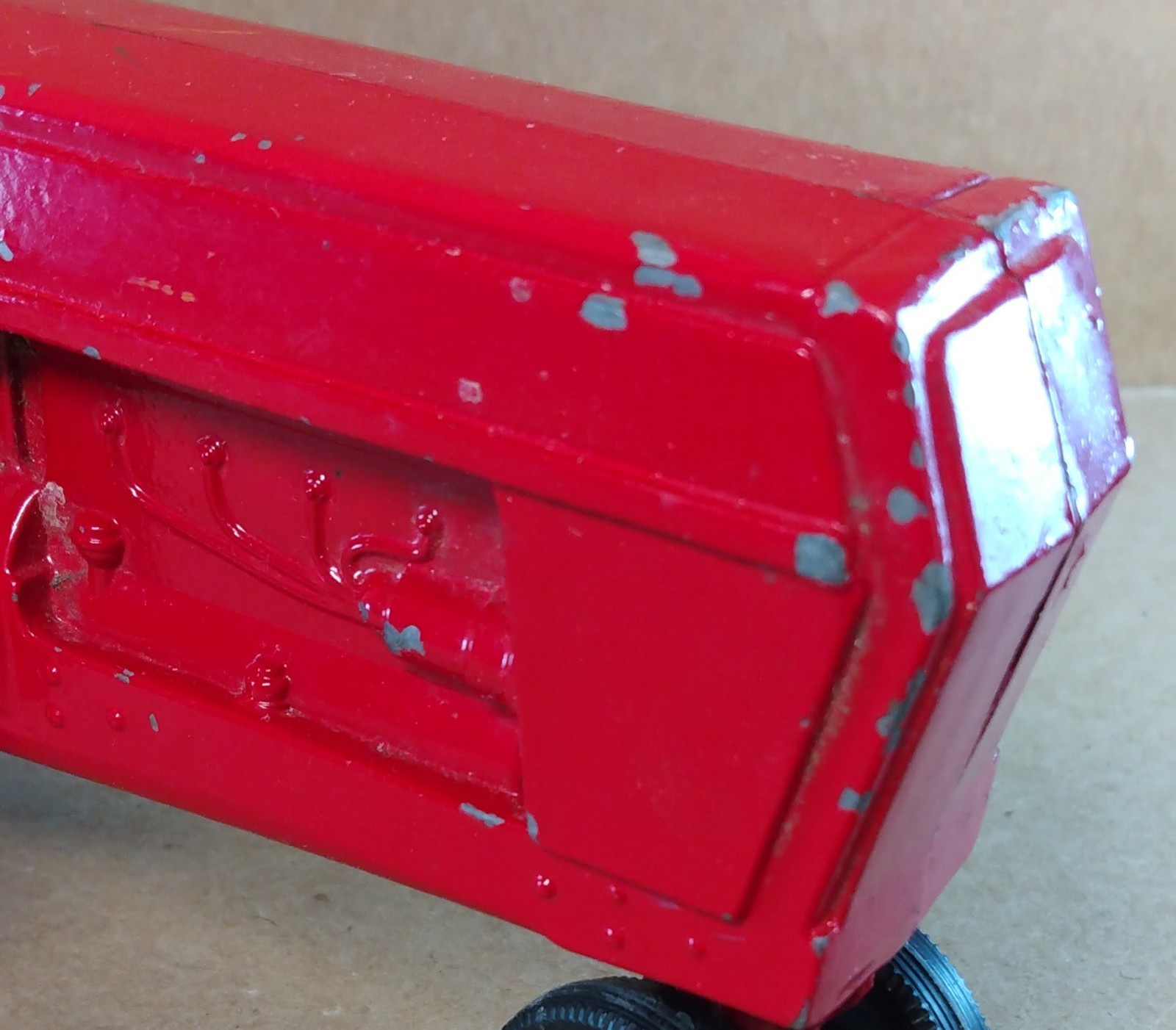 7″ Diecast Aluminum Red Tractor No. A9897 SLIK TOY by Armor Industries