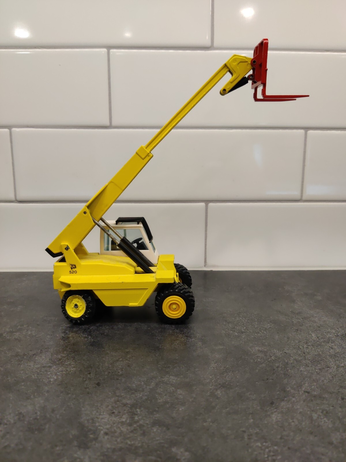 NZG Modelle #175 JCB 520 Telescopic Handler Fork Truck 1:35 W Germany Diecast