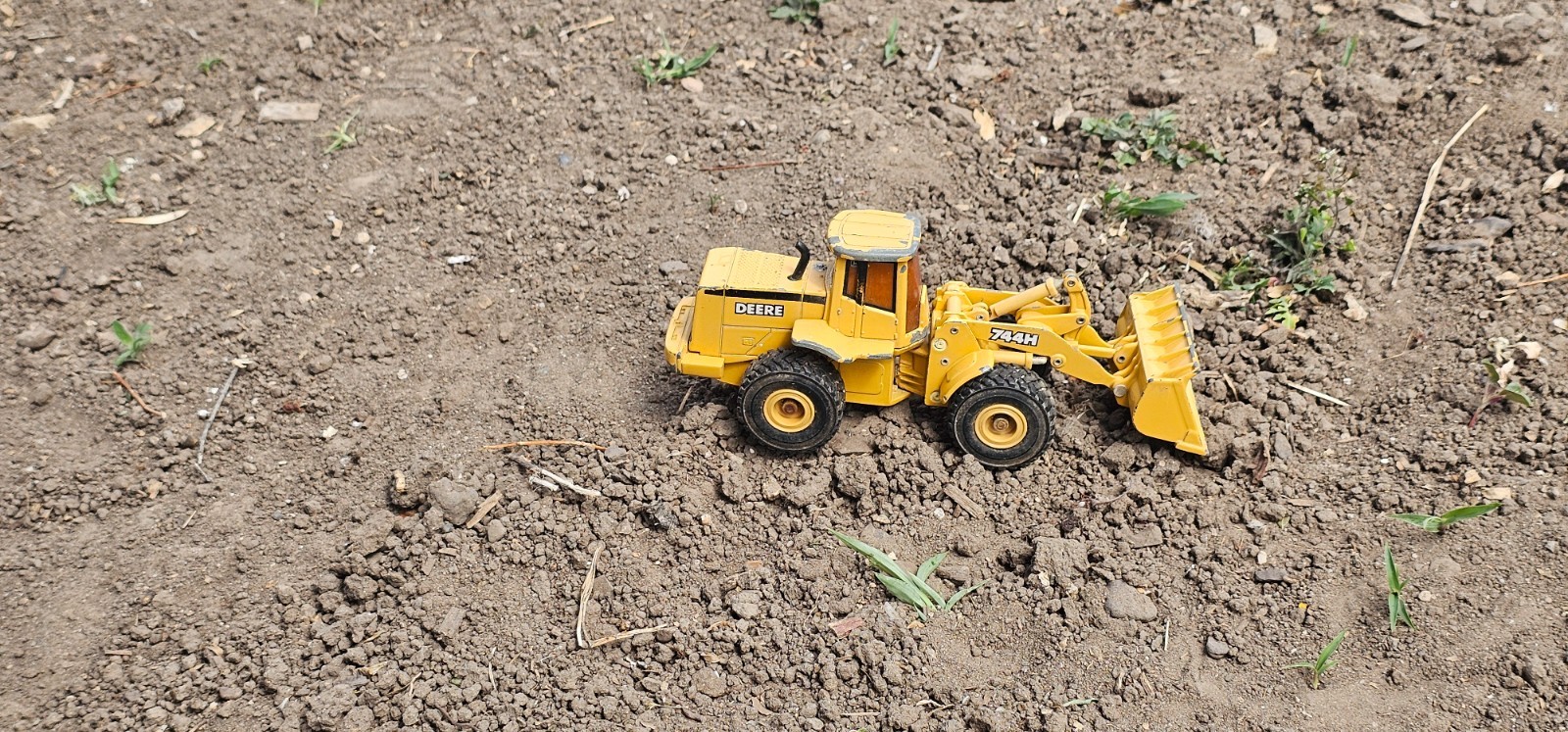 Vintage Pressed Steel Deere 744h Ertl 2389F