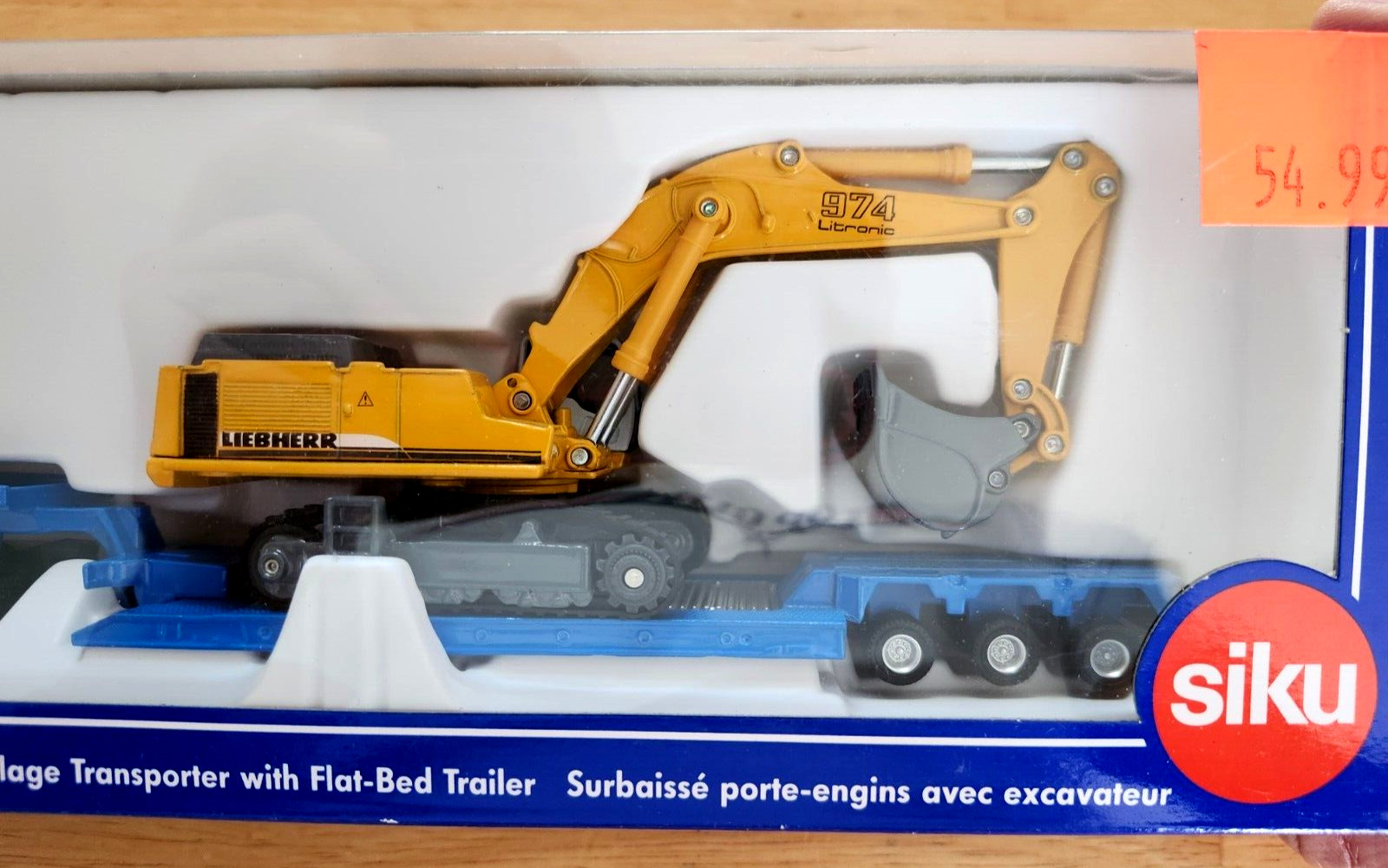 Siku #1847 1:87 Scale Heavy Haul Transporter, Flat Bed & Excavator