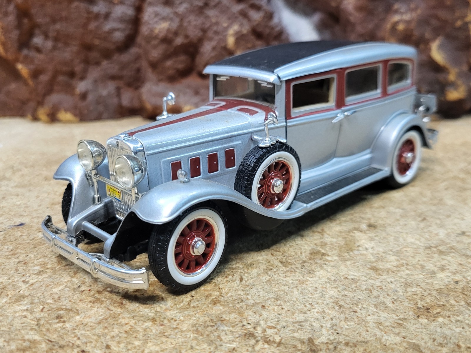 Anson 1:32 Scale 1931 Peerless Silver Diecast Car, $7/$3/$15 Ship