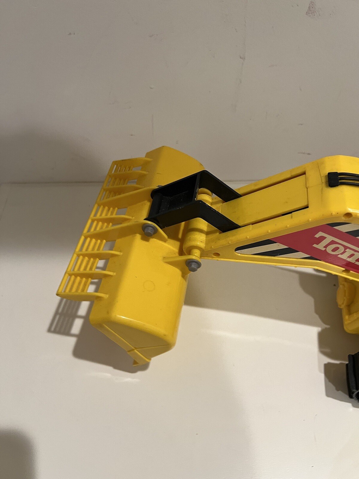 Vintage 1999 Tonka 3210 Hands On Control Truck Front End Scoop Tractor
