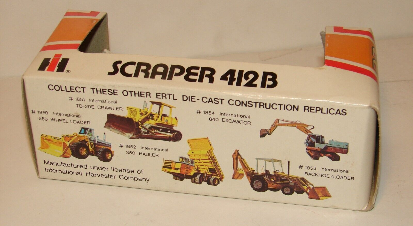 Vintage ERTL MIGHTY MOVERS 1/64 SCALE International IH SCRAPER 412B #1855 *NIB*