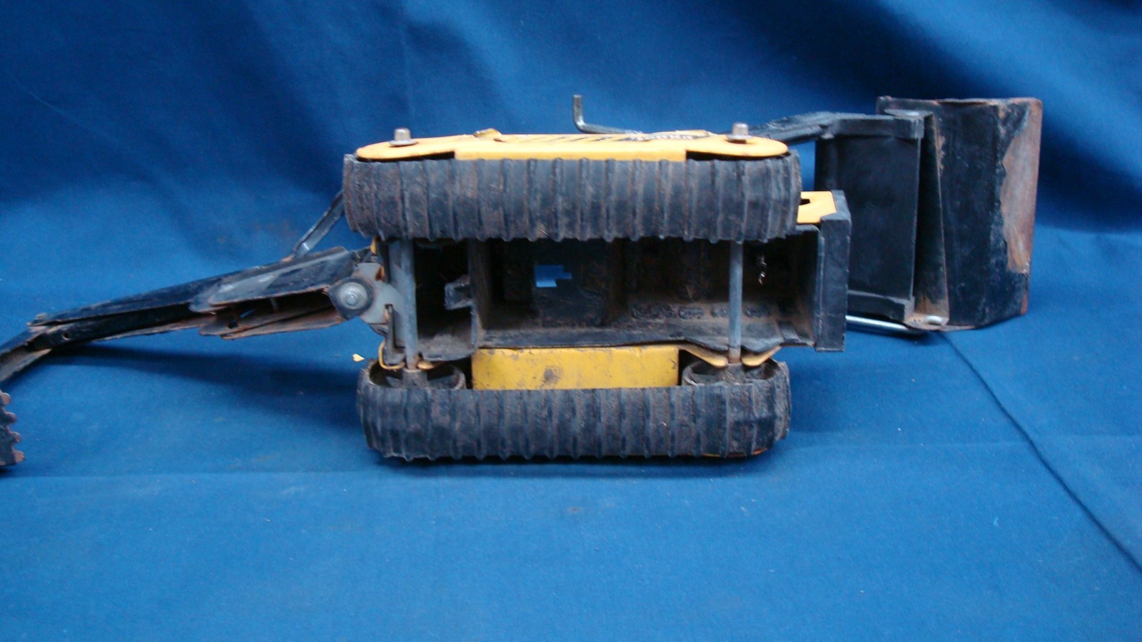 Vtg. TONKA Metal Tin Yellow Front End Loader Backhoe Excavator Toy Pressed Steel