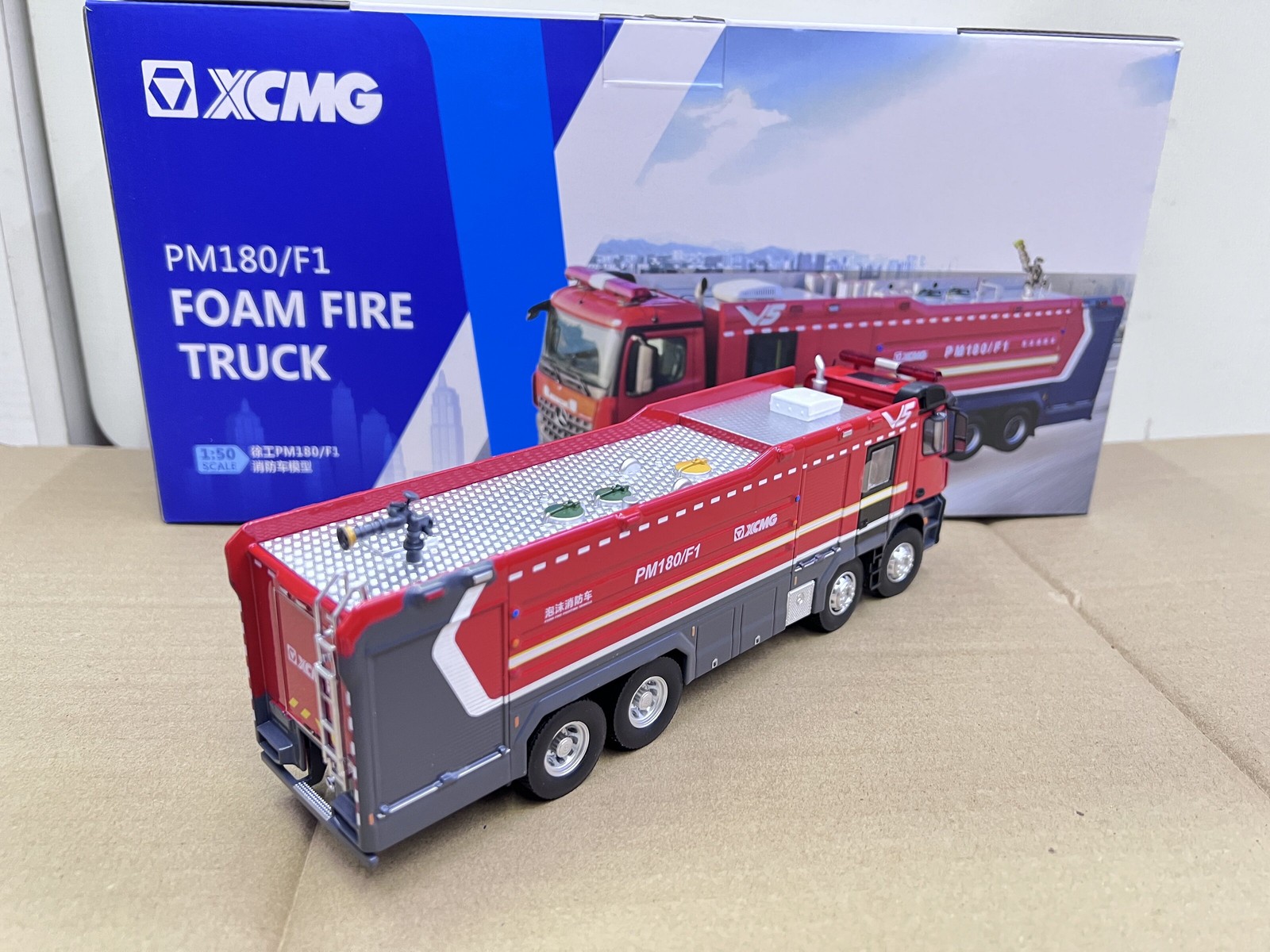XCMG original 1:50 Mercedes Benz PM180/F1 XCMG foam fire rescue vehicle model