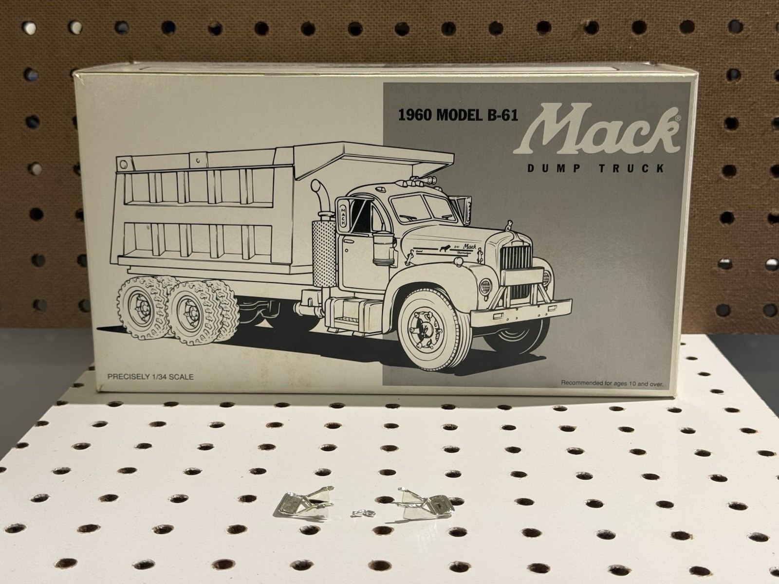 1st First Gear 1/34 Mack R Model Dump Truck Allied Aggregate 19-1828