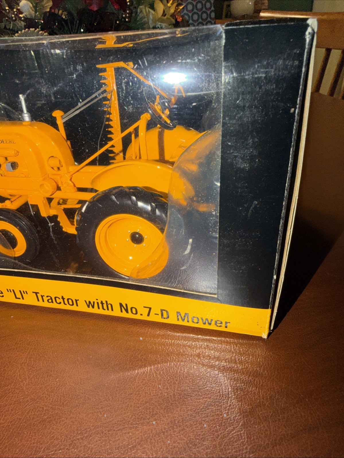 SpecCast JDM212 1:16 Die Cast John Deere “LI” Tractor w/No. 7-D Mower